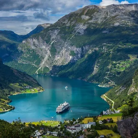 A Place To Stavanger, 9 * סטוונגר